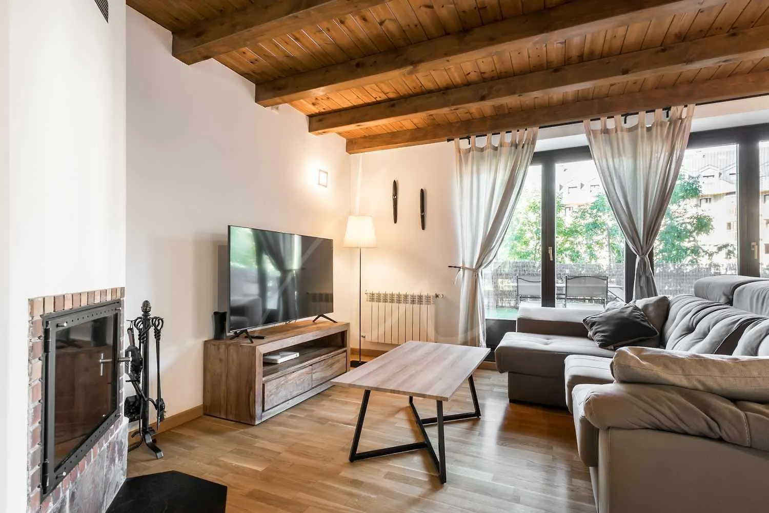 Prat Deth Pas By Seamount Rentals Betren Apartment